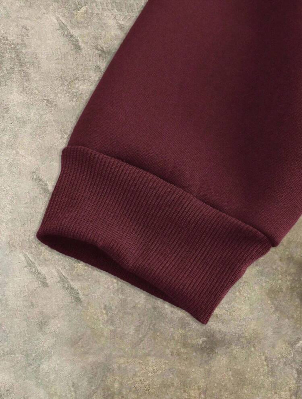 Felpa con cappuc cio casual e versatile con chiusura la
Bordò