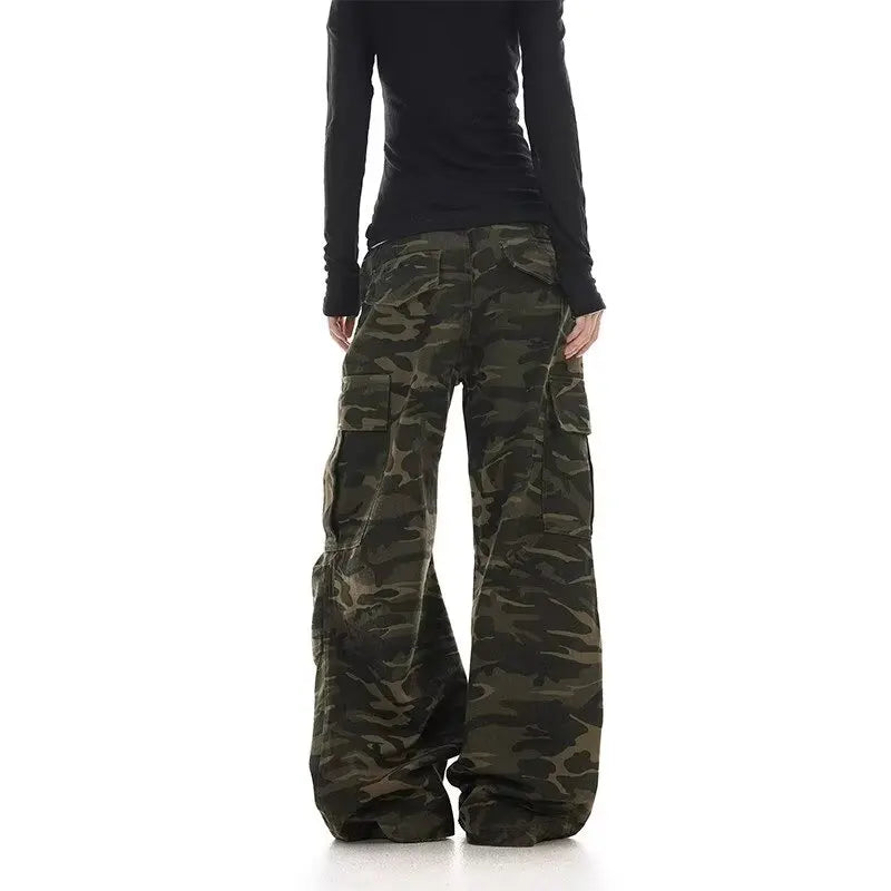 Pantaloni Cargo Mimetici – Streetwear
