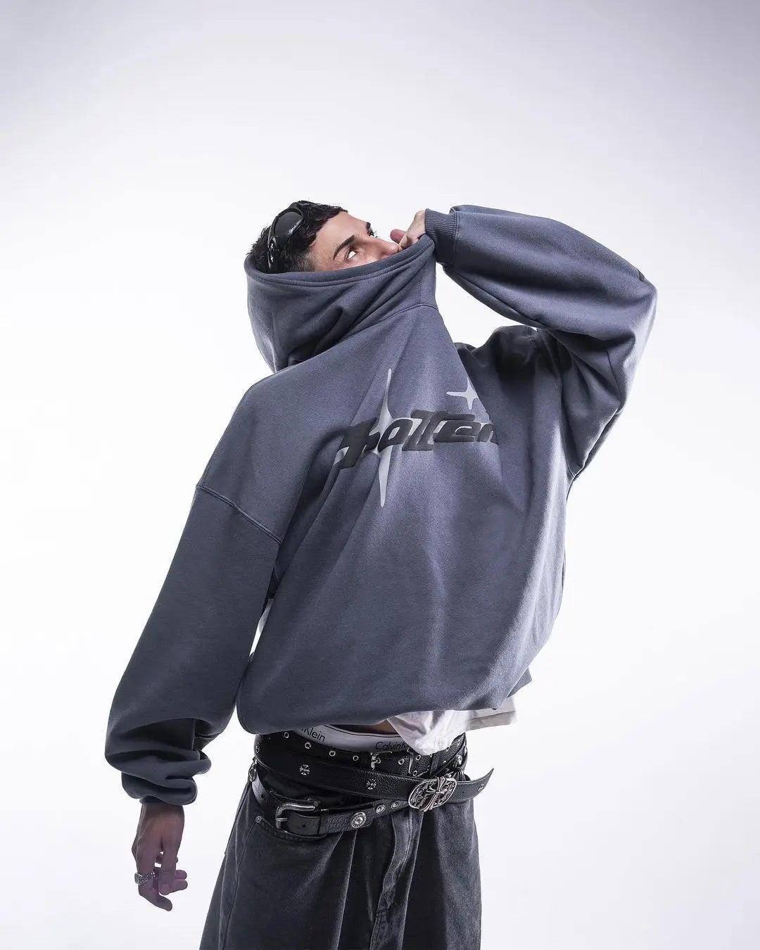 Felpa Oversize Gotica – Stile Y2K